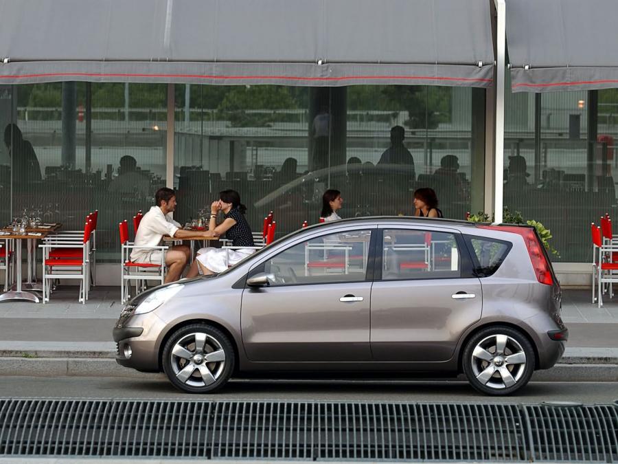  Nissan Note Tone Concept 2004 года  (фото 4 из 12)